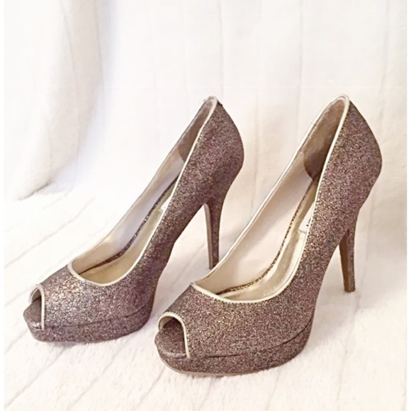 STEVE MADDEN KELLE Glitter Platform Stiletto Pumps - Picture 2 of 8
